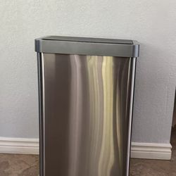 ✨ 80L / 21.1 Gallons Motion Sensor Trash Can ✨