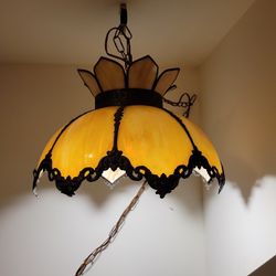Vintage Victorian Ivory Slag Tiffany Style Glass Shade Lamp / Chain Swag Ceiling Hanging Pendant
