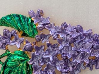 🎄 Vintage Purple Enamel Lilac/Hyacinth Brooch & Clip Earrings 