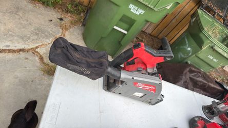 Plunge track saw