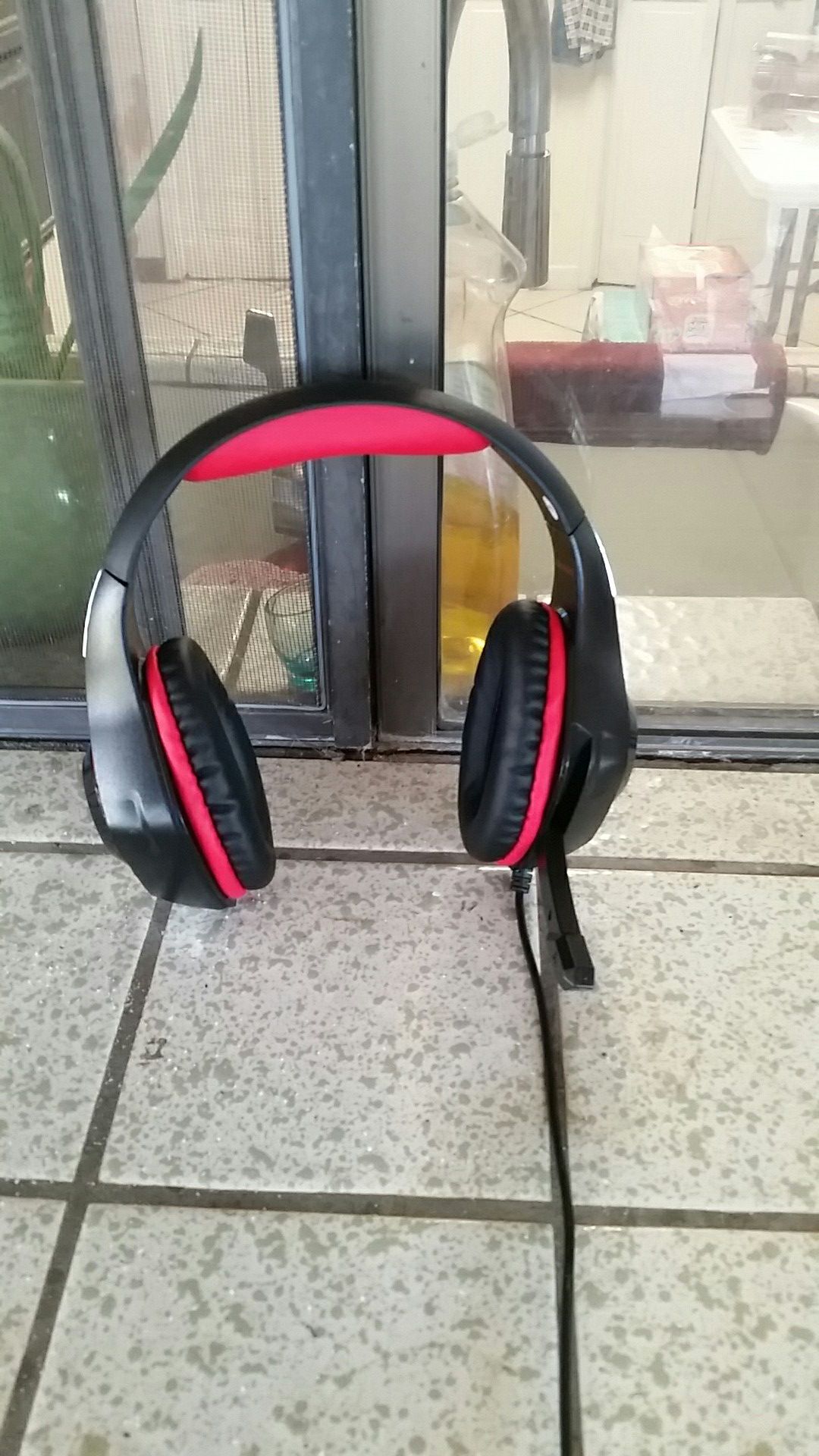 Gaming headphones