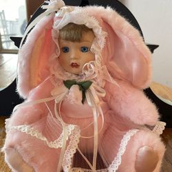 Beautiful LIKE NEW PINK PORCELAIN VINTAGE  DOLL