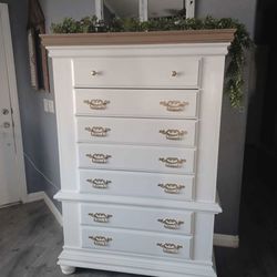Xl tall dresser