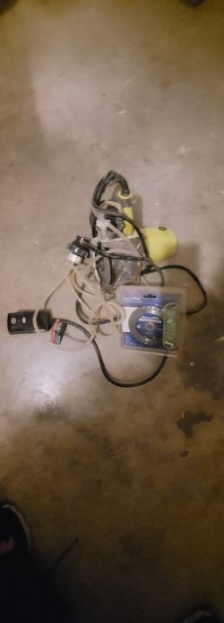 hand tile saw with extra new diamond blade