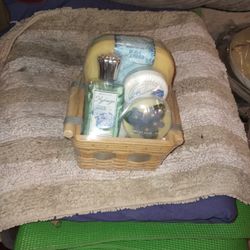 Gift Basket Shower Gel , Lotion, Soap $3