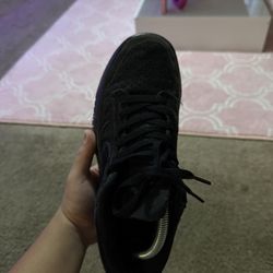 Nike Undefeated Dunks 