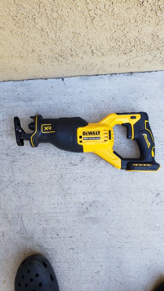 Dewalt 20v Sawzall Brushless XR BRAND NEW TOOL ONLY 