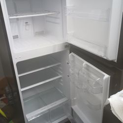 Black Magic Chef Refrigerator 