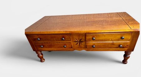 Pennsylvania house coffee Table