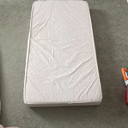 Serta Infant/Toddler Mattress