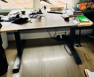 Vari Electric Standing Desk 60x30 – Fully Adjustable Sit/Stand Desk