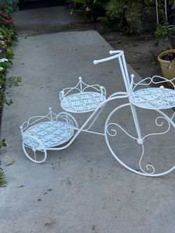 White Metal Bicycle Plant Stand