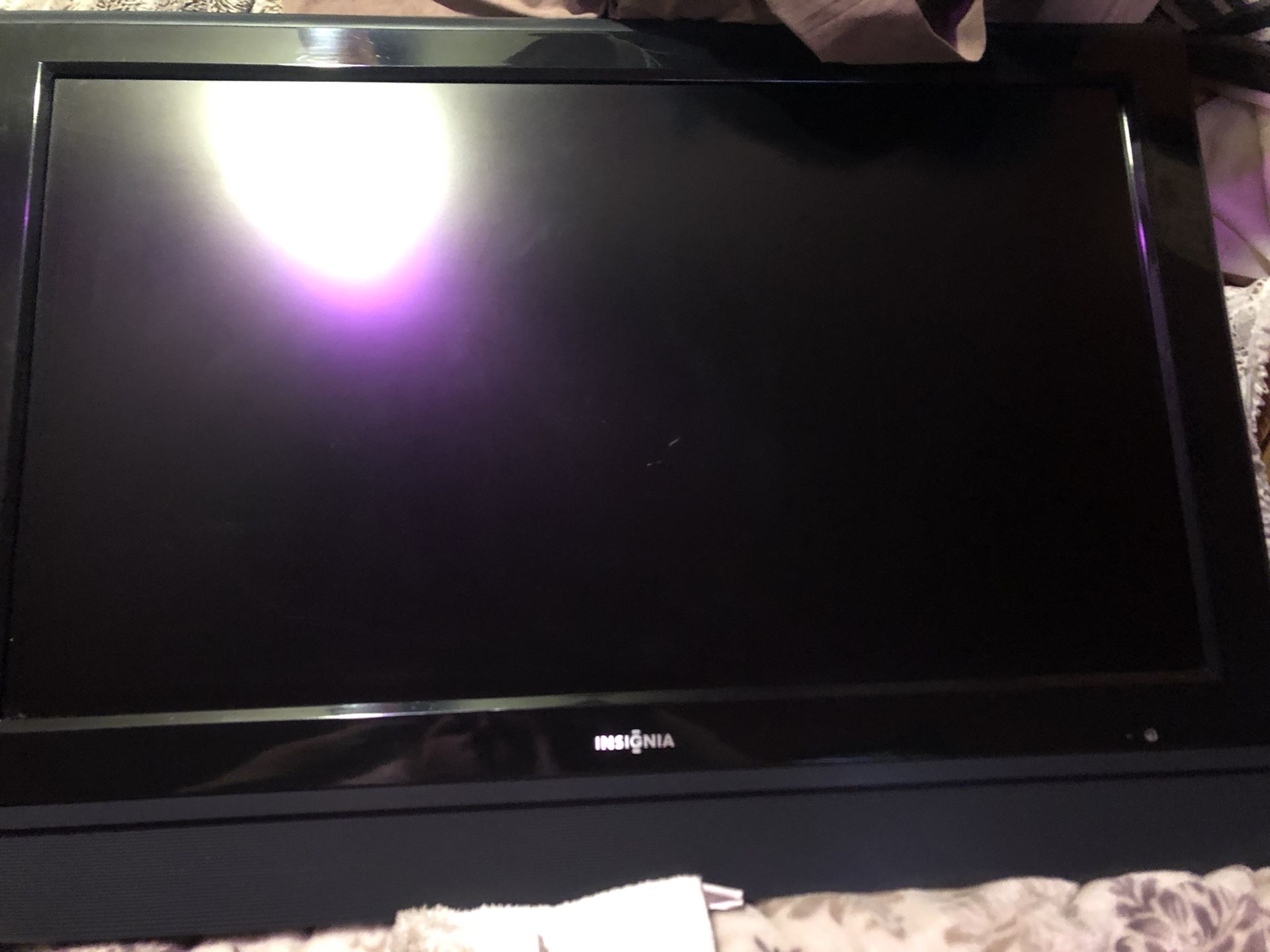 Insignia tv 36 inch