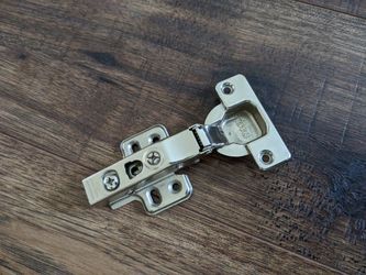 Cabinet Hinges