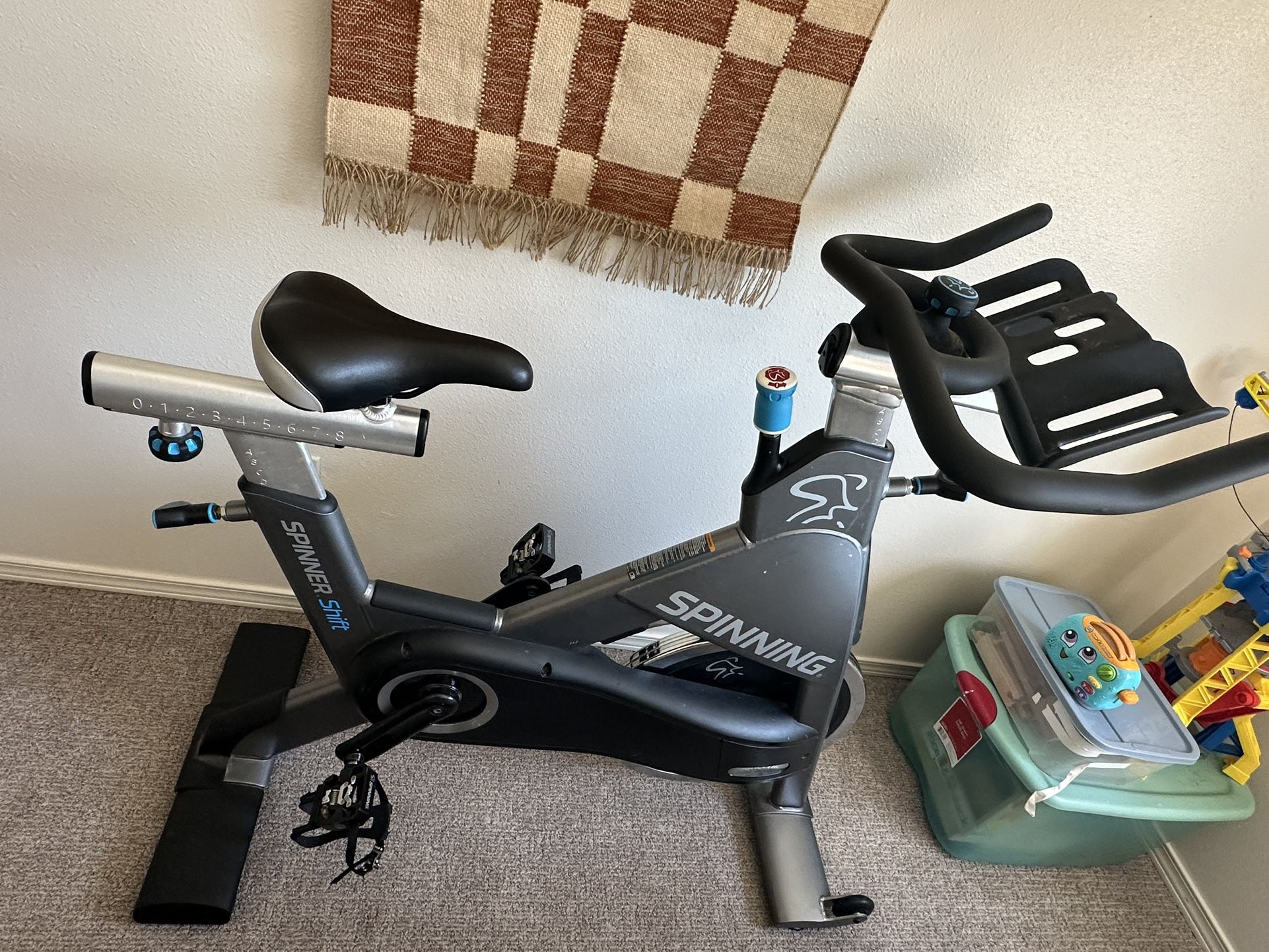 PRECOR SPINNER SHIFT WITH CHAIN DRIVE  