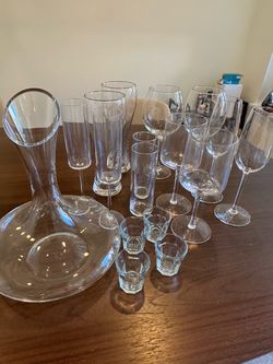 Mixed Glassware Set with Decanter