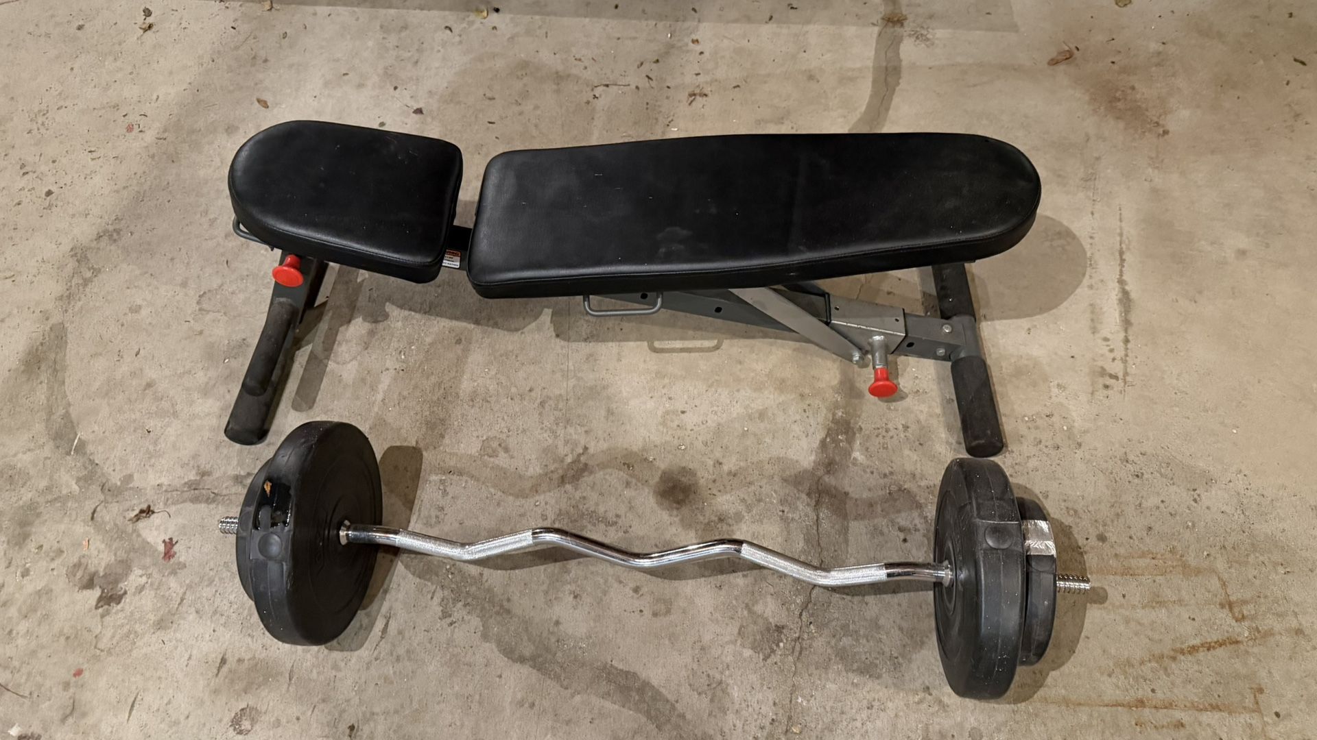 Adjustable Bench and Ez-curl Bar 50lbs 