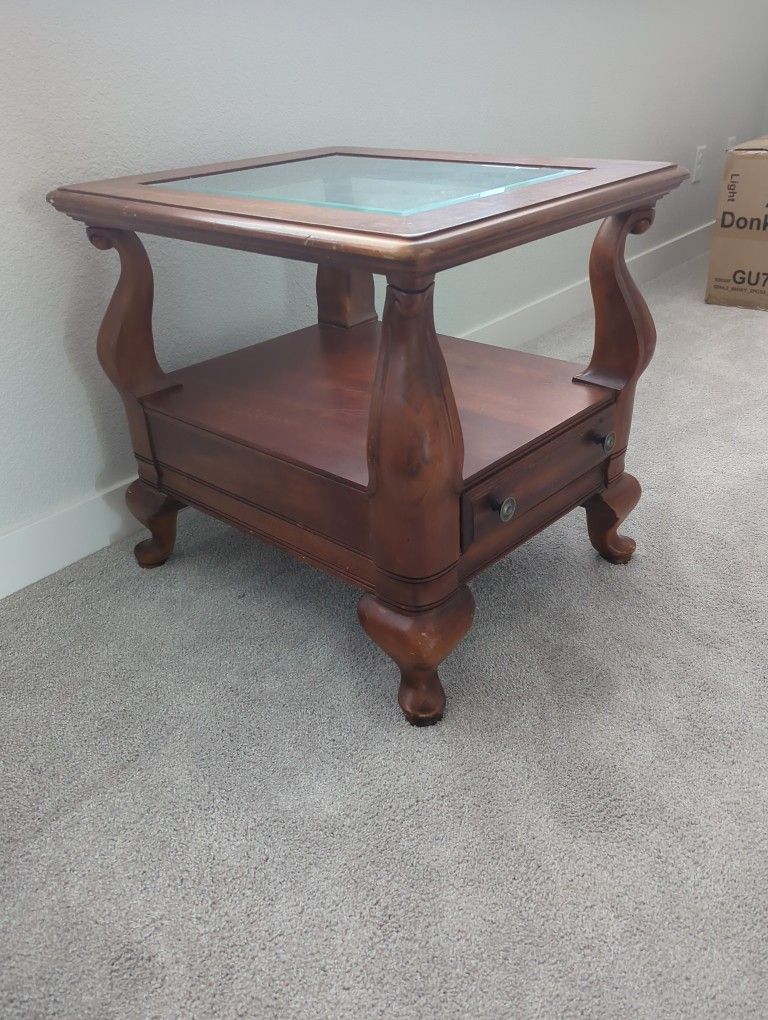 Broyhill End Table