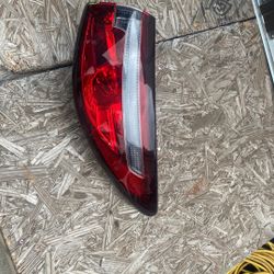 Tail Light Mazda 6 2018-2021 Lado Del Pasajero