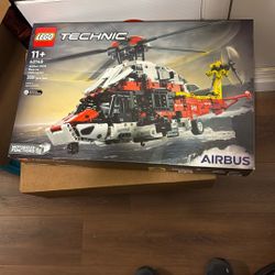Lego 42145 Airbus H175 Rescue helicopter