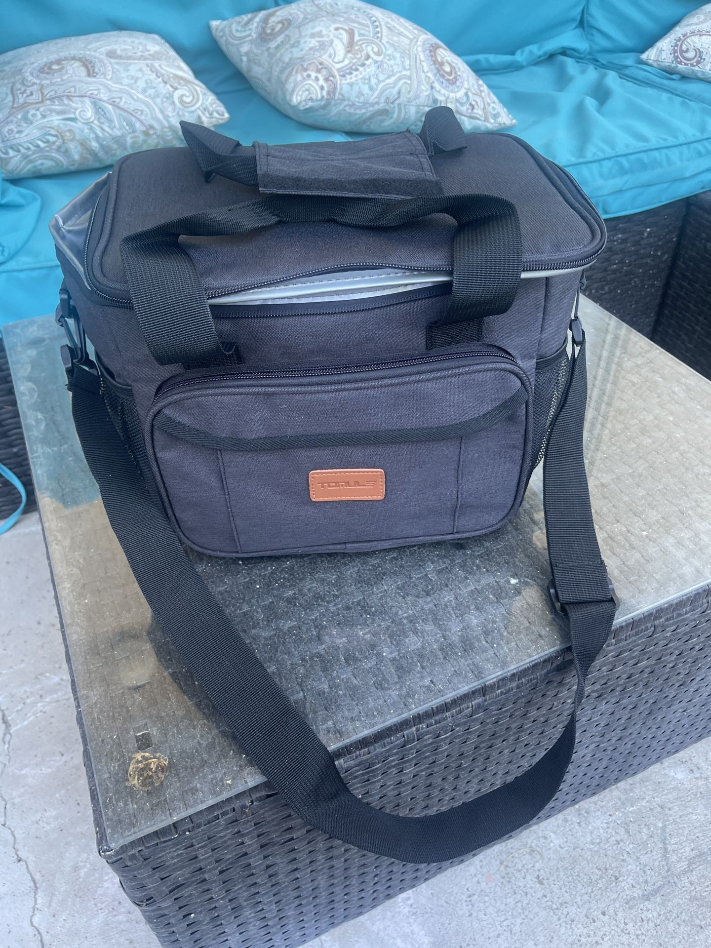 Cooler Bag/  Lunch Bag/ Food Bag/ Travel Bag/ Camping Bag/ Picnic Bag  