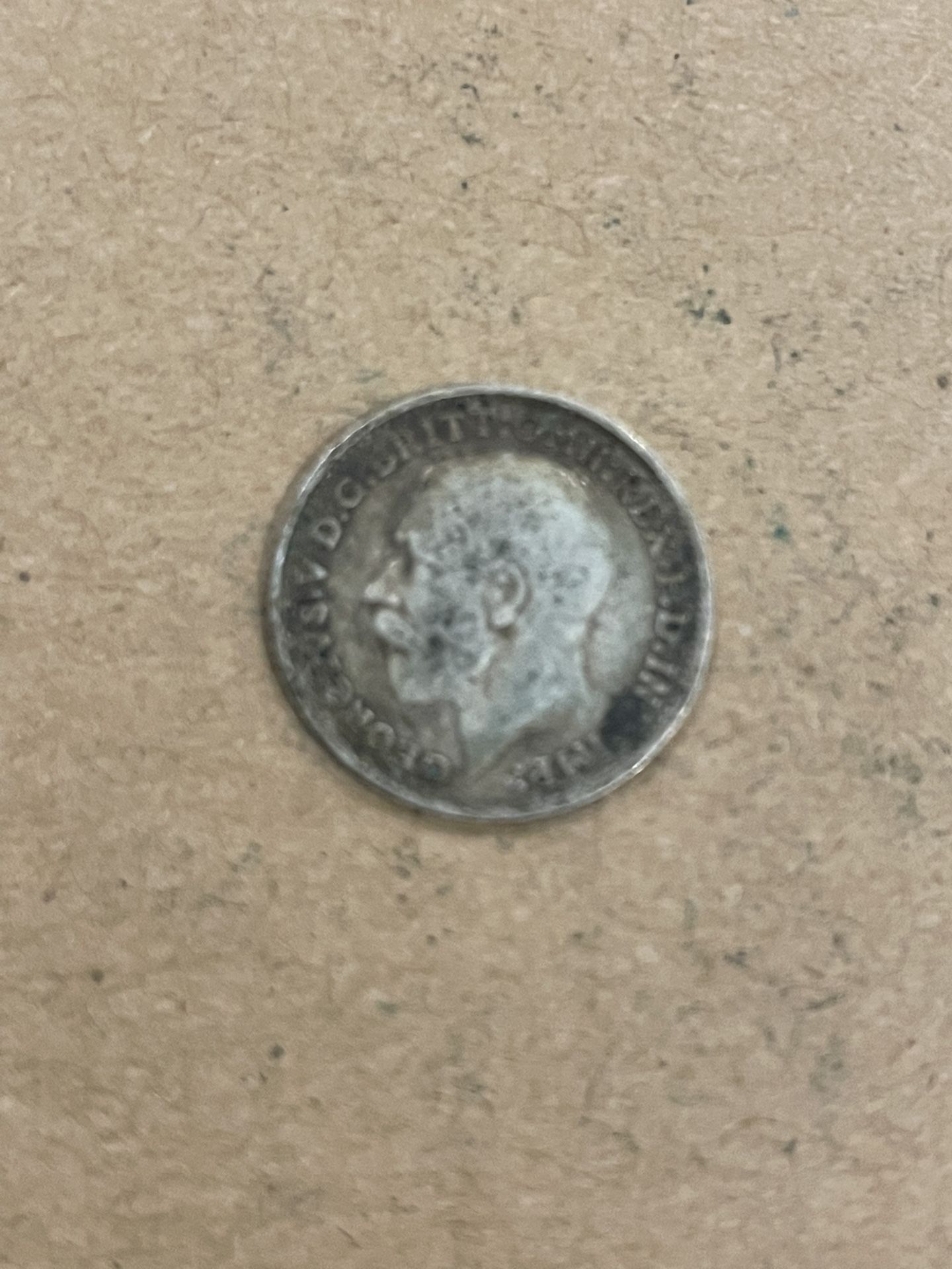 Circulated 1918 UK Georgius V Silver 3 Pence