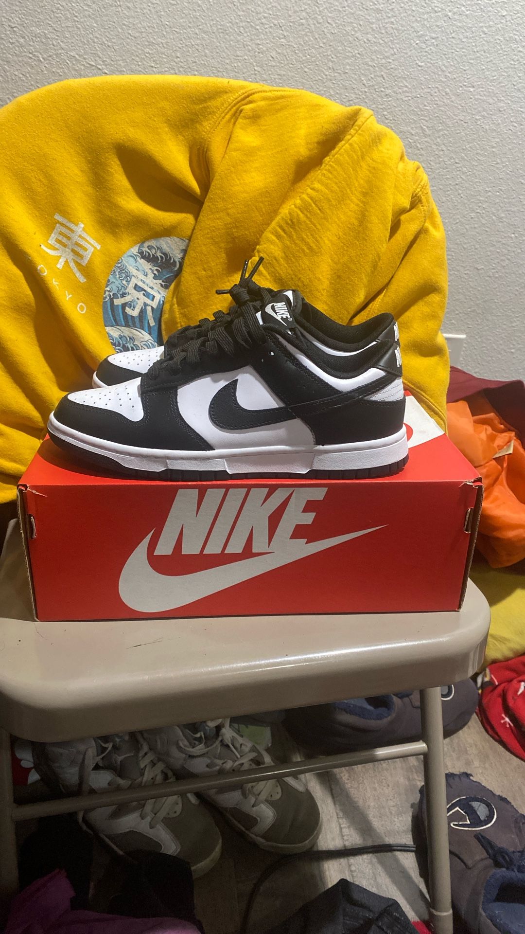 Nike Low Panda Dunks
