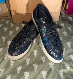 Taft low top shoes