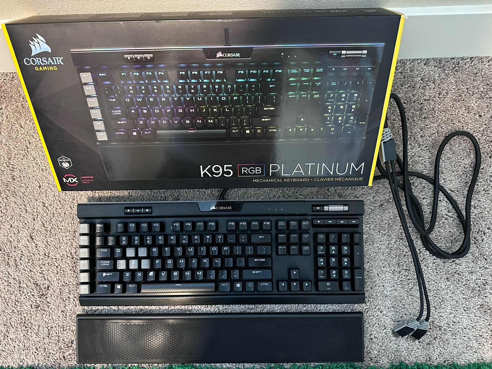 Corsair K95 Platinum Gaming Keyboard Mechanical Cherry MX Brown Keys