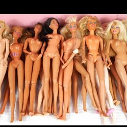 BARBIE DOLL LOT