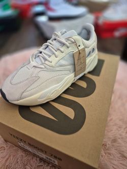Yeezy Boost 700