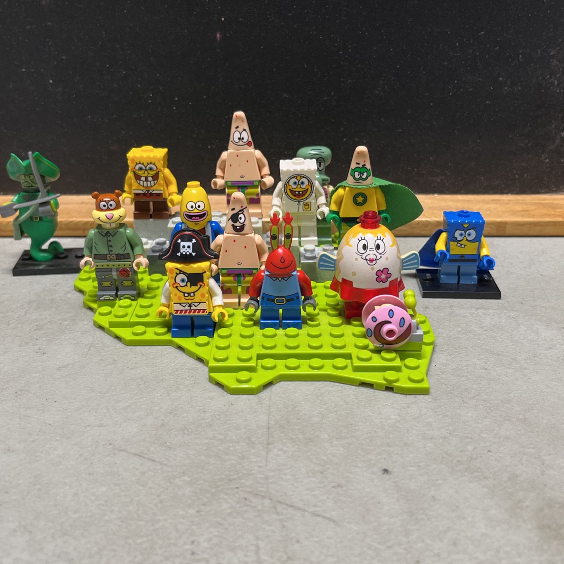 Lego SpongeBob Minifigures 