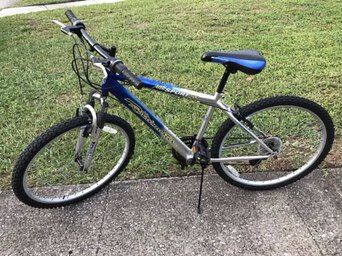 Roadmaster MTB 26”, 18 speeds, blue and gray