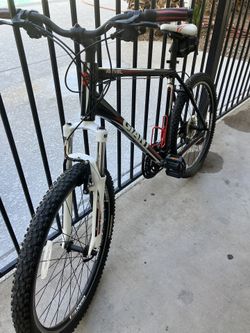 Giant Revel Mountain Bike .