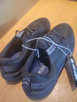 New Hi-Tec Asphalt Black Hiking Shoes
