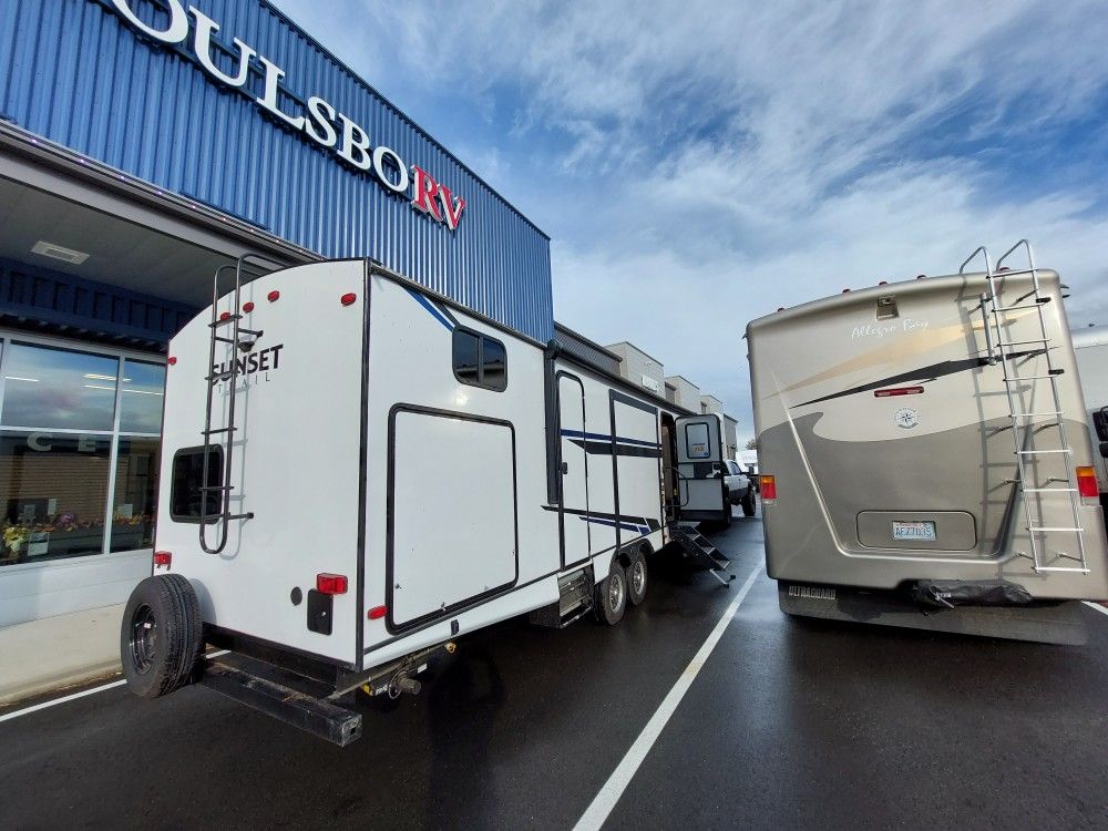 Towing, 5th Wheel, Bumper Pull, Gooseneck, Trailer, Tiny Home