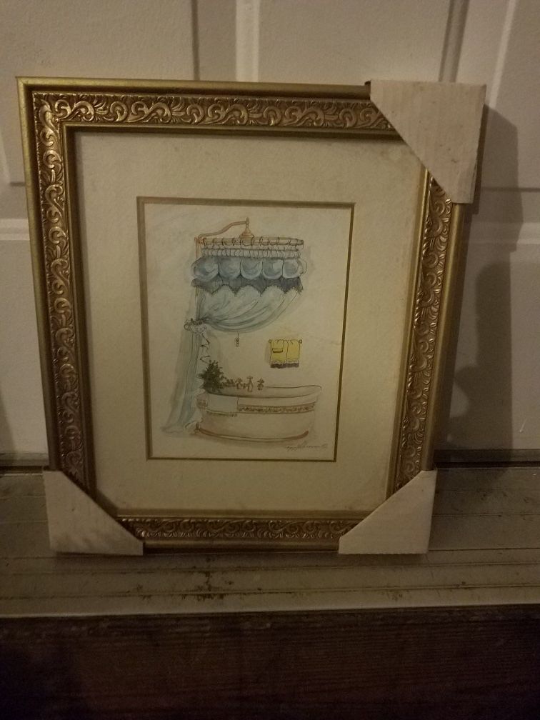 Pic of antique bath tub