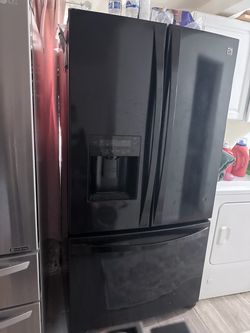 Black Fridge
