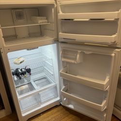 28” W 62”H Refrigerator General Electric