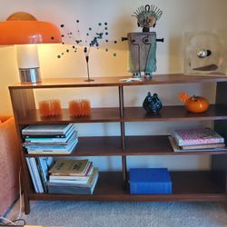 VINTAGE HARDWOOD MID-CENTURY MODERN  3 TIER SHELF