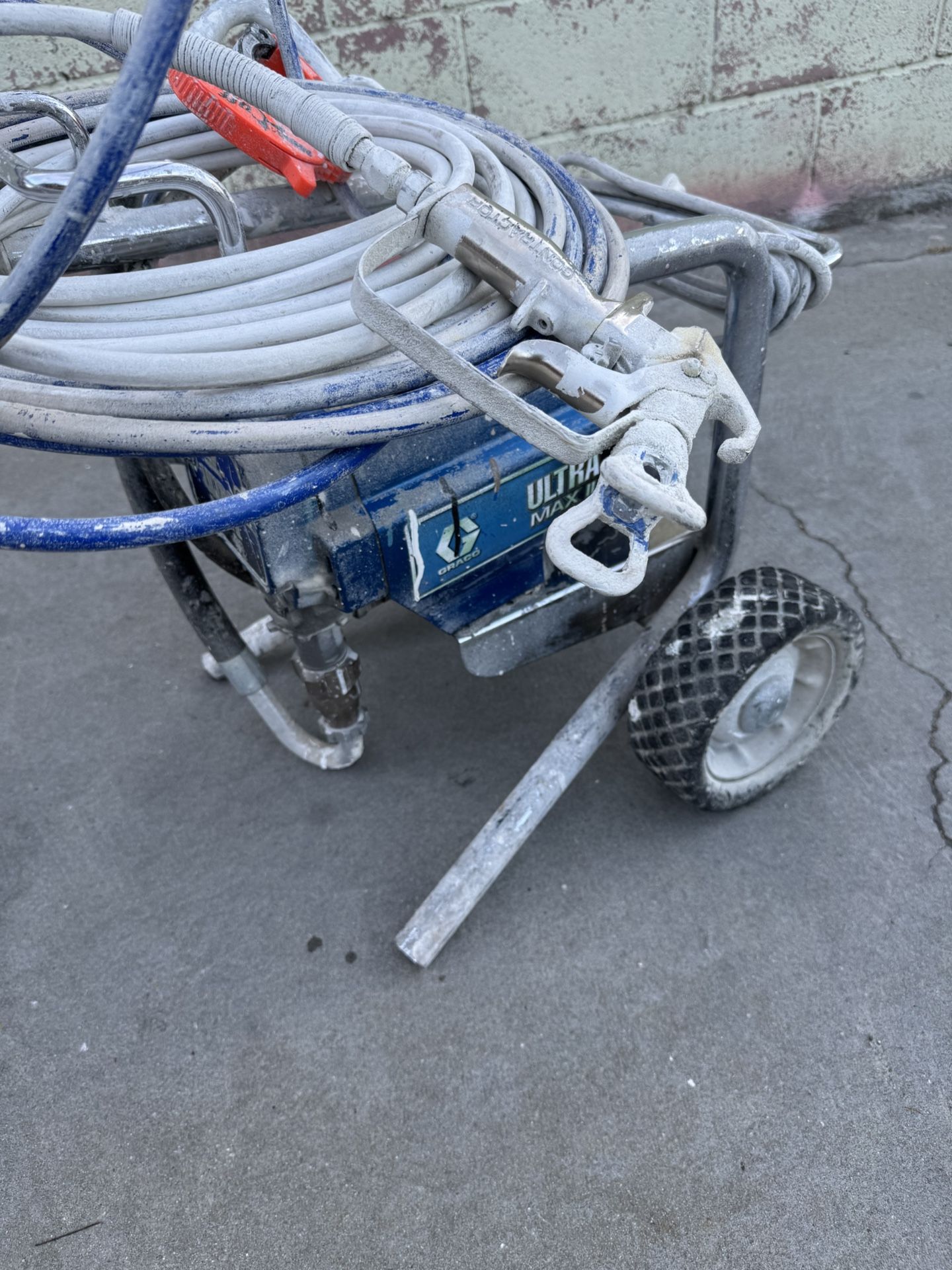 Graco 490 Airless Paint Sprayer Good Condition