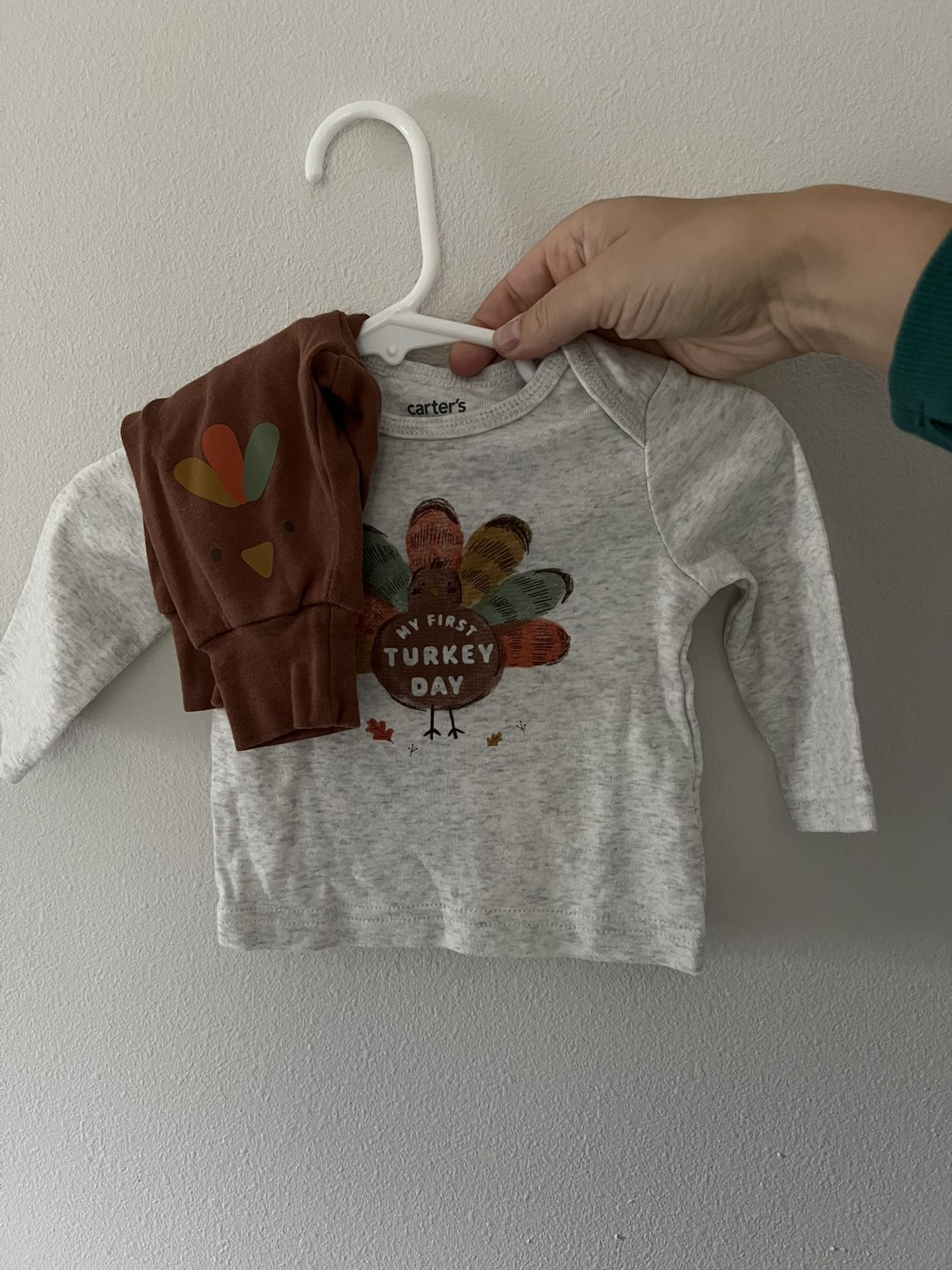 Carter’s Thanksgiving Outfit