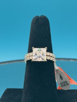 #- 163 Stunning 4 CTW Princess Cut Moissanite Wedding Ring Set Size 5 & 6
