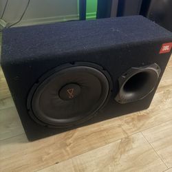 Vendo Subwoofer Amplificado JBL 