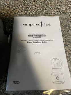 Pampered Chef Deluxe Cooking Blender for Sale in Bonney Lake, WA - OfferUp