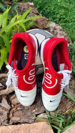 Indoor shoes