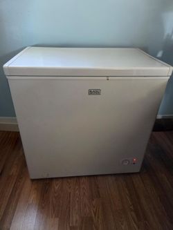 Black + Decker 7 cu. ft. Chest Freezer
