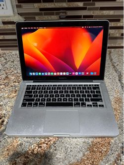 MacBook Pro - 13 inch - 240 GB SSD - Intel i5 - 10 GB of RAM