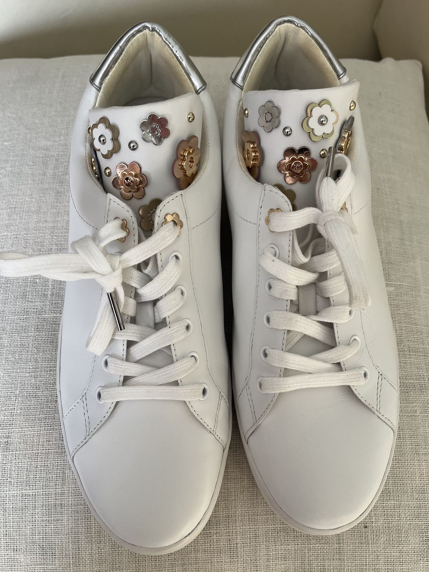 Michael Kors Mindy Lace Up Floral Leather Women's Sneaker White/Silver - Size 11