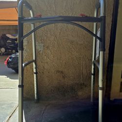 Deluxe Folding Walker 